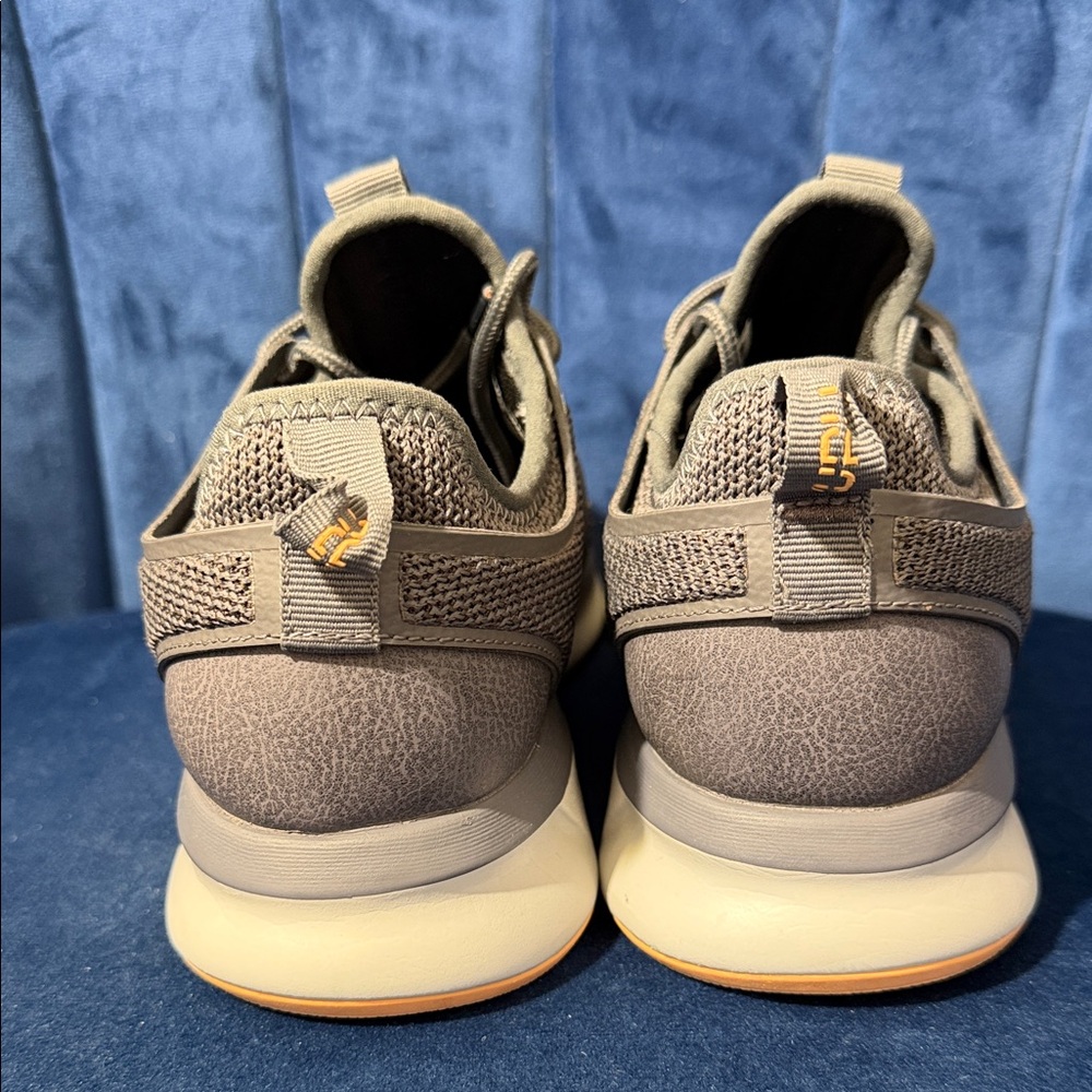 Kuru Women’s Atom Waterproof Sneaker Smoke Gray/Apricot Size 8 Slip On Amazing! - Picture 3 of 6